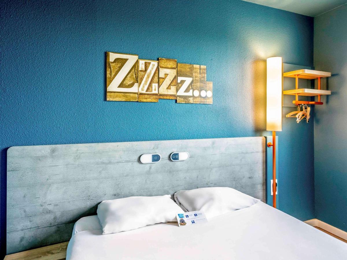 ibis budget Rueil Malmaison Bagian luar foto
