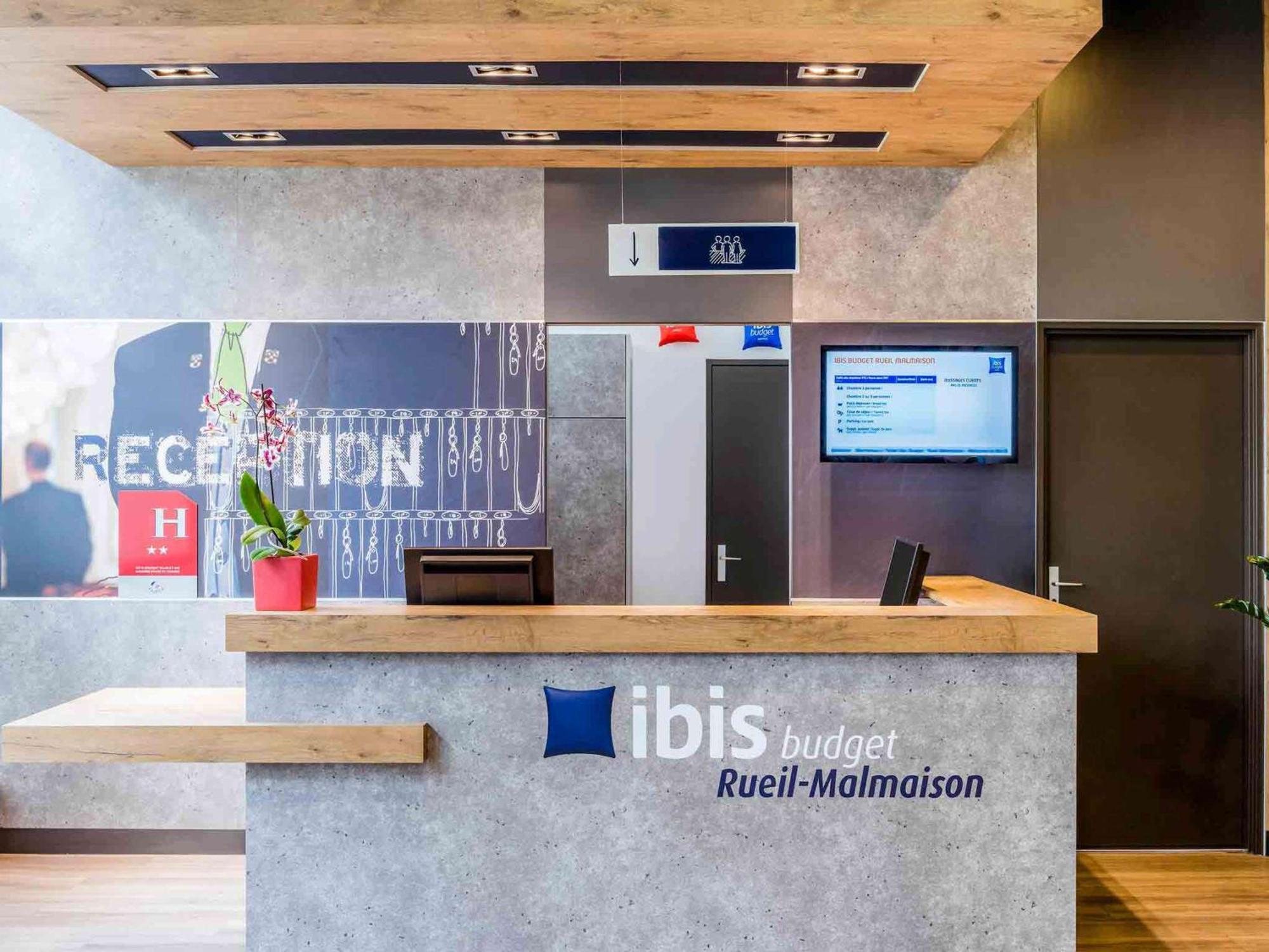 ibis budget Rueil Malmaison Bagian luar foto