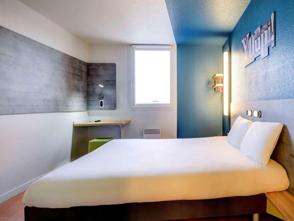 ibis budget Rueil Malmaison Bagian luar foto